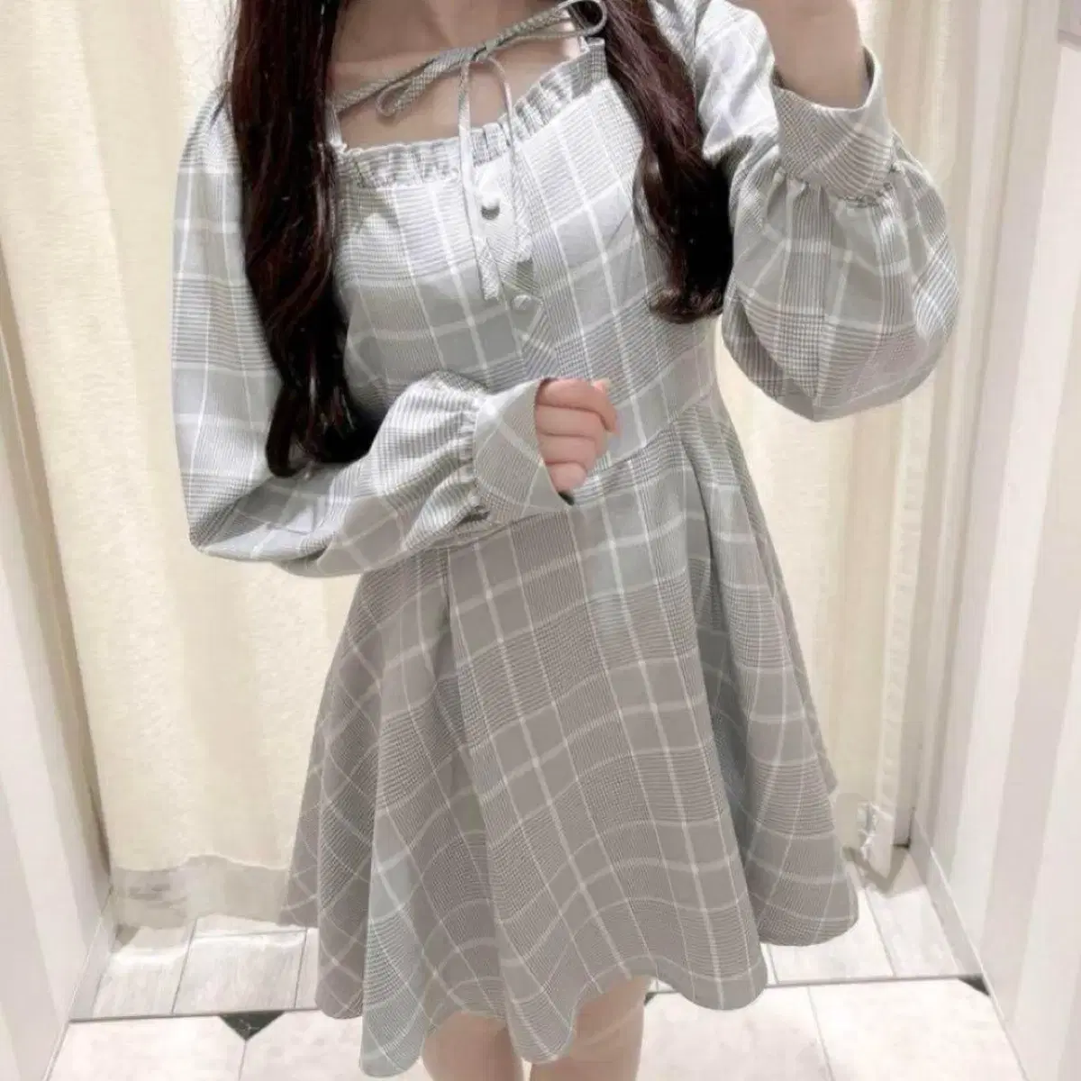 Pakua Round Shirring Jersey Dress White on Bunjang Global Site.